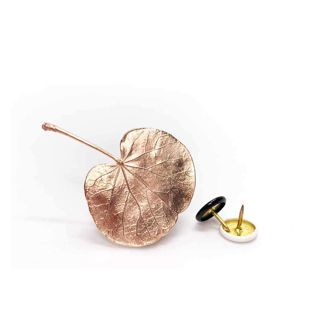 cercis-brooch-JB0073-main گل سینه برگ ارغوان کد JLJB.0073