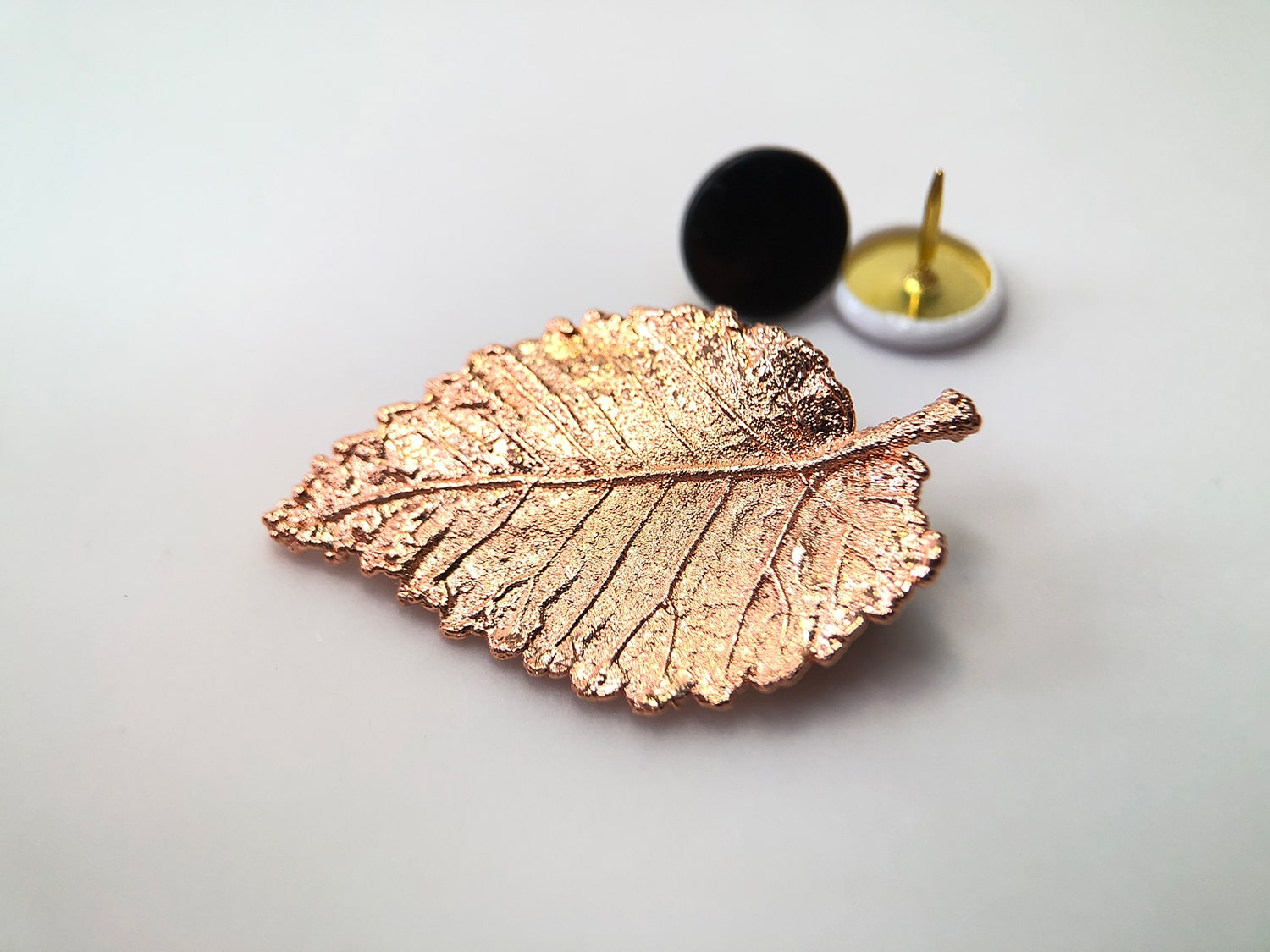 elm-brooch-18-2-min