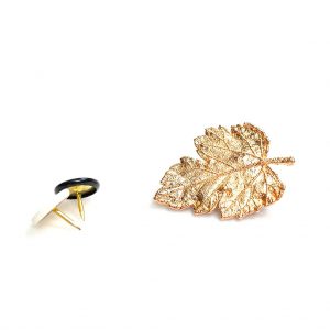 گل سینه برگ توت کد JLJB.0047